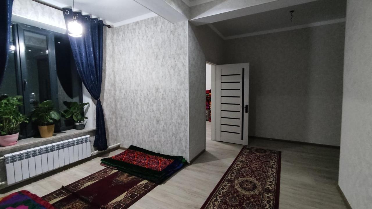 Tuenduek Guest House, Каракол Екстер'єр фото